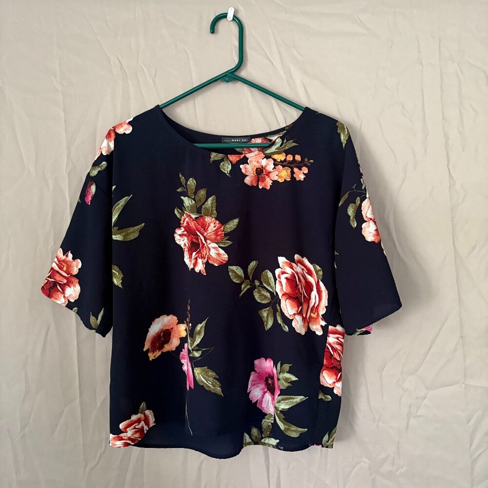 West Kei Womens Floral Blouse Size Small Grandma Flowy Loose Feminine Dainty
